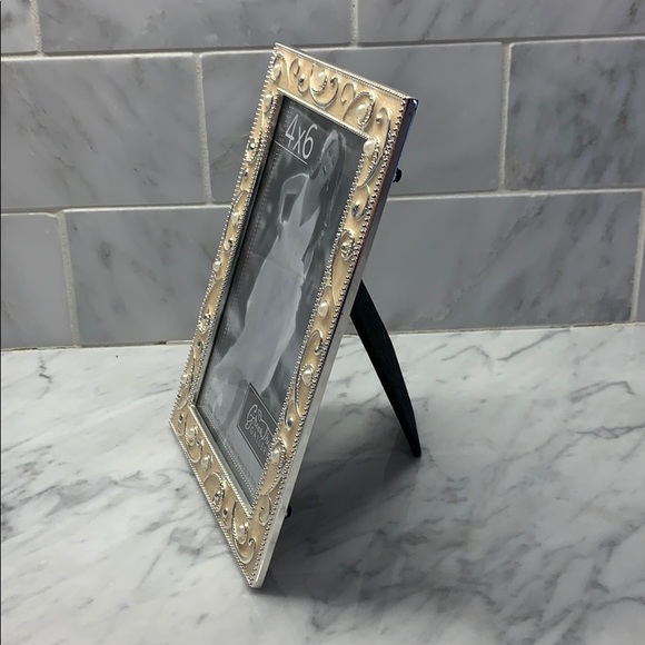 4x6 Photo Frame - Picture 2 of 5